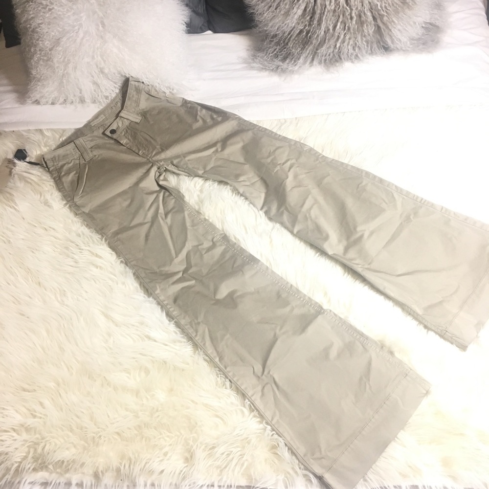 Burberry khaki pants NWT